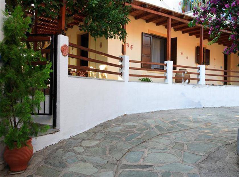 Mirsinia Apartments - Skopelos Loutraki  Extérieur photo